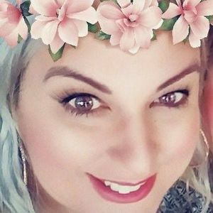 Meet your Posher, Elisa